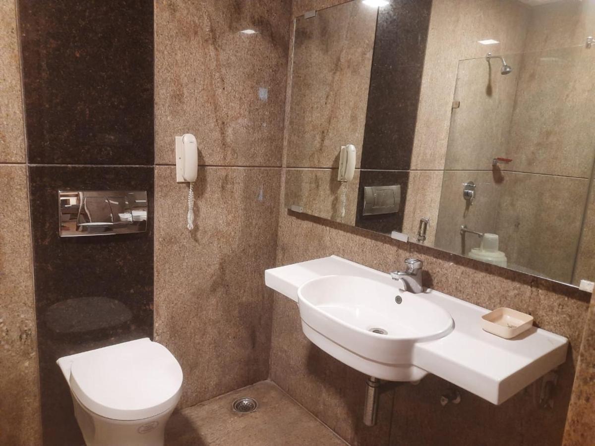 Woodlands Hotel Bangalore Ngoại thất bức ảnh