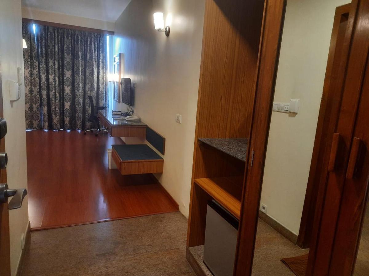 Woodlands Hotel Bangalore Ngoại thất bức ảnh