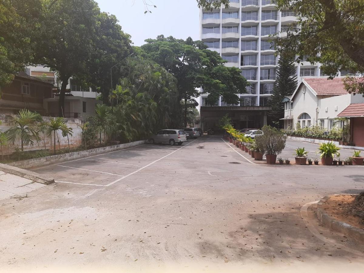 Woodlands Hotel Bangalore Ngoại thất bức ảnh