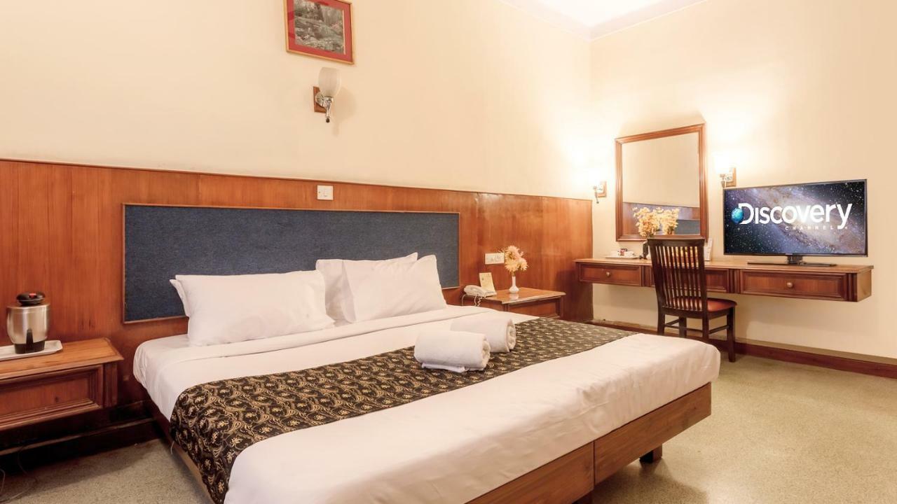 Woodlands Hotel Bangalore Ngoại thất bức ảnh