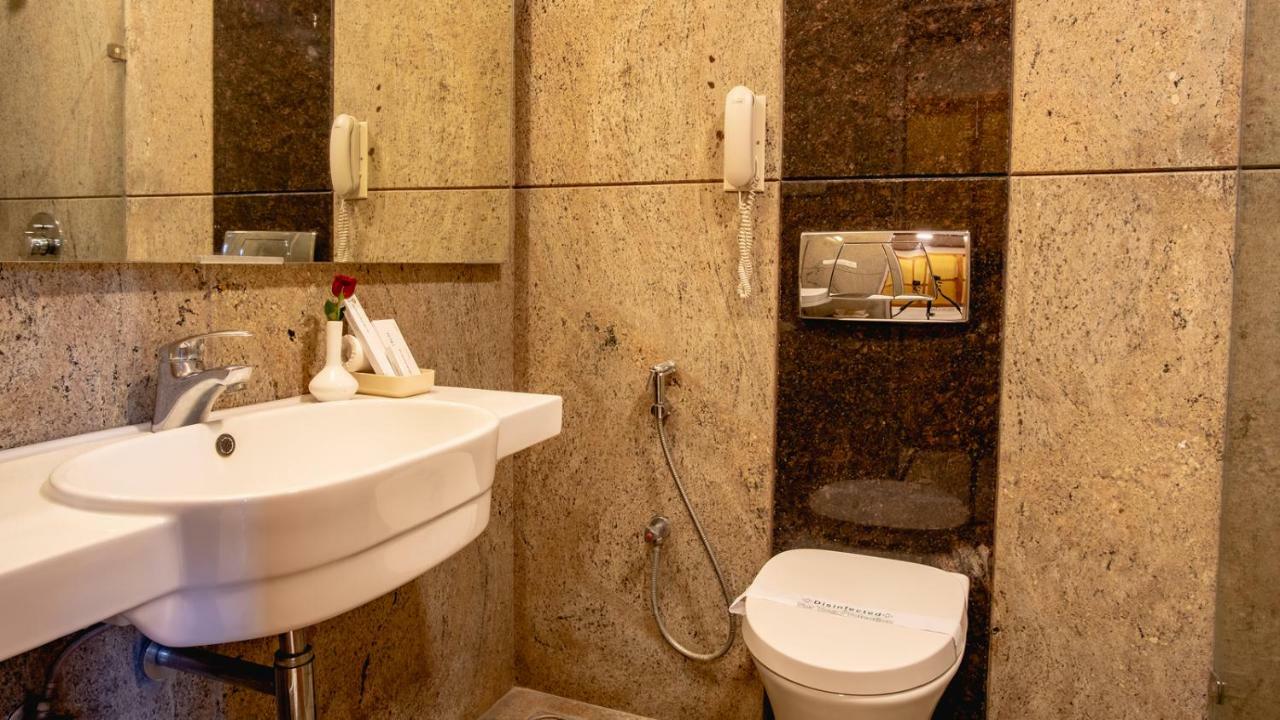 Woodlands Hotel Bangalore Ngoại thất bức ảnh