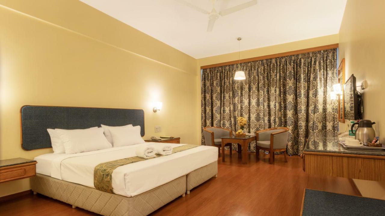 Woodlands Hotel Bangalore Ngoại thất bức ảnh