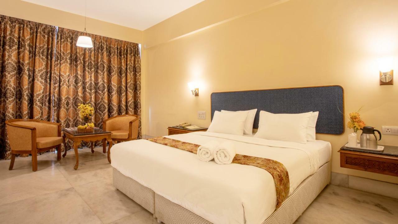 Woodlands Hotel Bangalore Ngoại thất bức ảnh